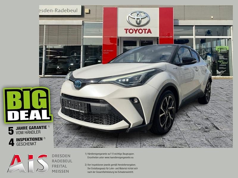 White pearl/ black Gebraucht 2020 Toyota C-HR Team SUV | 22.480 € (Fairer Preis) - Bild 1/3