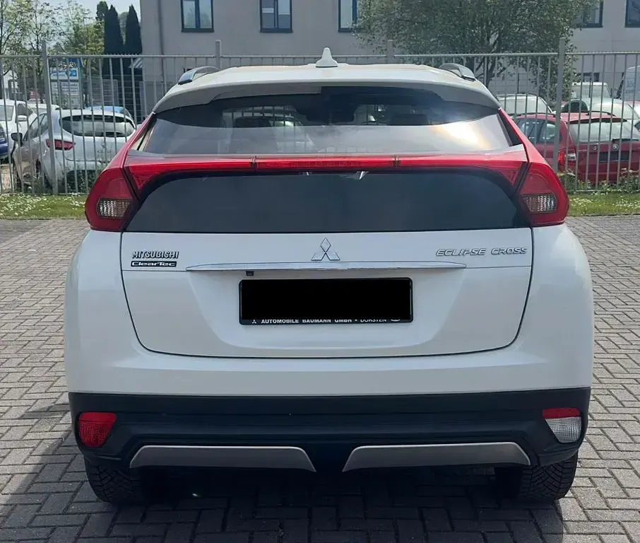 Usata Mitsubishi Eclipse Cross 163 CV (119 kW) 2018 Bianco SUV