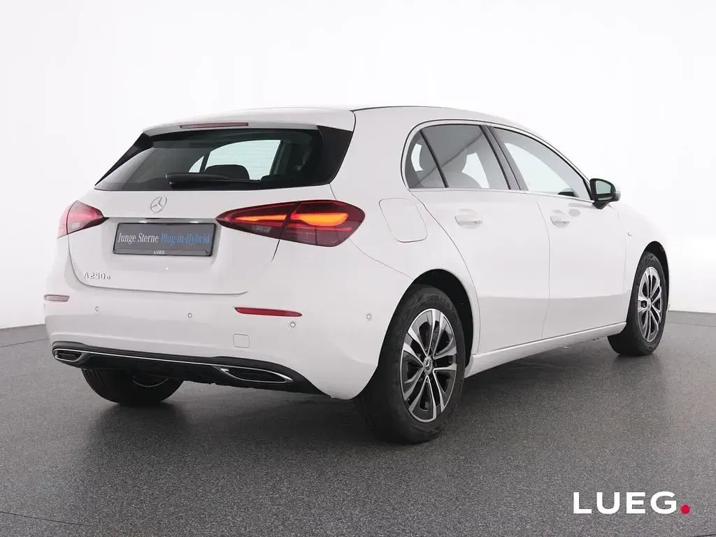 Gebraucht Mercedes A250 Progressive 218 PS (160 kW) 2025 Weiß Limousine