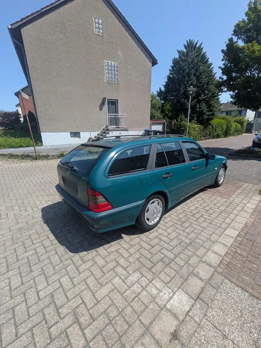 Gebraucht Mercedes C180 122 PS (89 kW) 1998 Grün Kombi