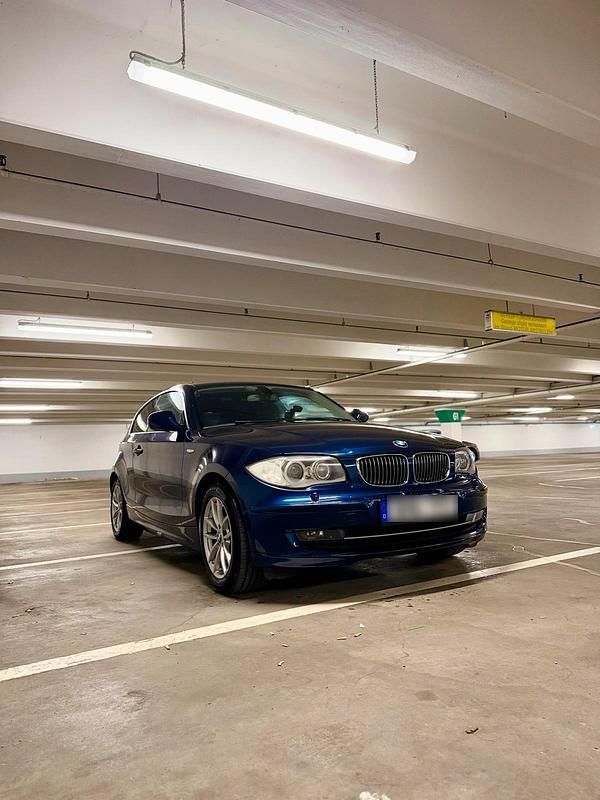 Gebraucht BMW 120 177 PS (130 kW) 2010 Blau Kleinwagen