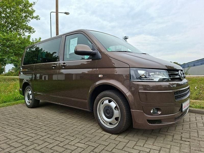 Second-hand VW T5 140 CP (102 kW) 2012 Maro Van