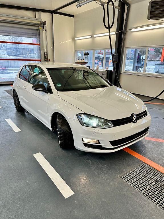 Gebraucht VW Golf VII Cup 150 PS (110 kW) 2015 Weiß Limousine
