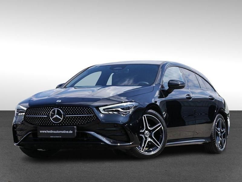 Schwarz Gebraucht 2024 Mercedes CLA180 Shooting Brake AMG Kombi | 33.840 € (Etwas zu teuer) - Bild 1/4