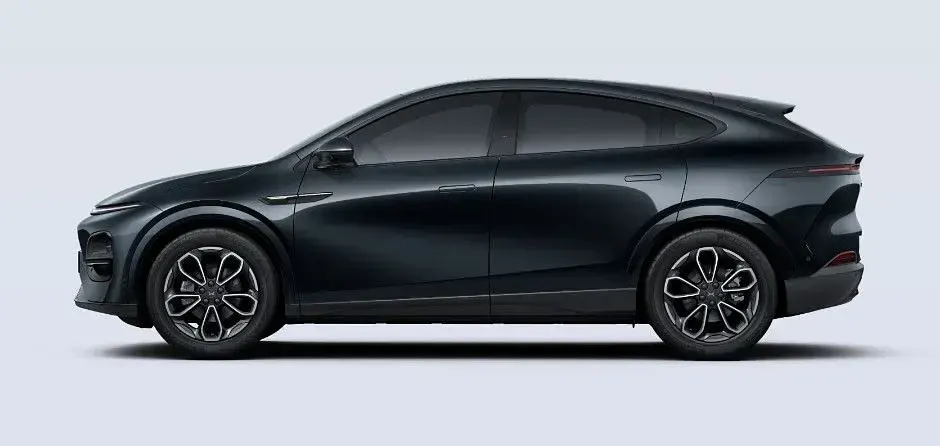 Neu XPENG G6 AWD Performance 358 kW (487 PS) 2026 Schwarz SUV