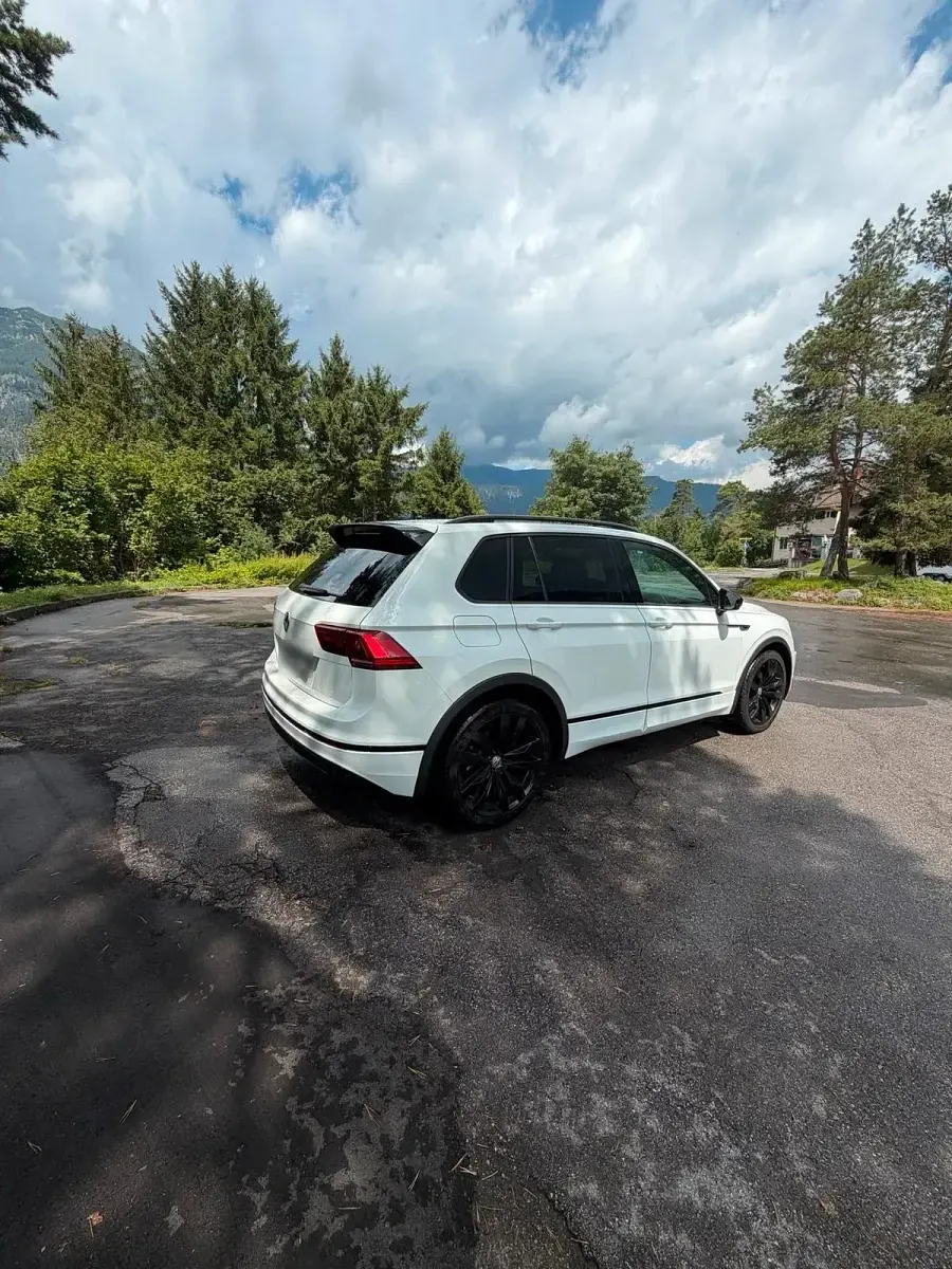 Gebraucht VW Tiguan R-line 150 PS (110 kW) 2019 Weiß SUV