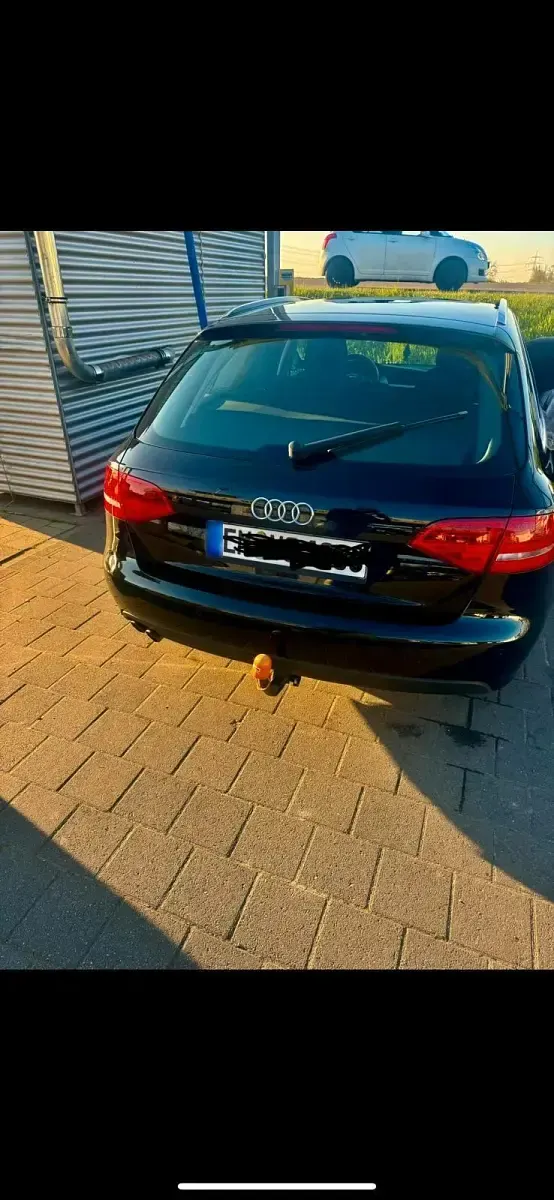 Gebraucht Audi A4 143 PS (105 kW) 2009 Schwarz Limousine