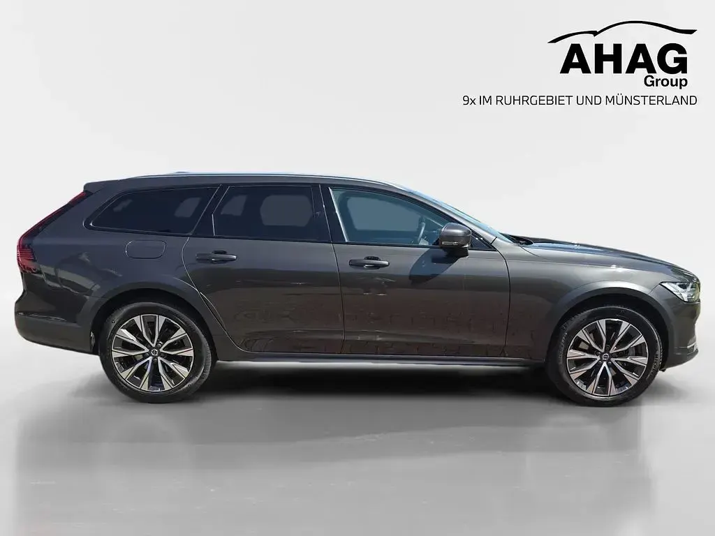 Gebraucht Volvo V90 CC 235 PS (172 kW) 2020 Platinum grey Kombi