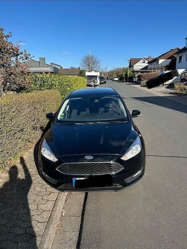 Gebraucht Ford Focus Business Edition 120 PS (88 kW) 2017 Schwarz Kombi
