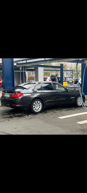 Gebraucht BMW 730L 245 PS (180 kW) 2009 Grau Limousine