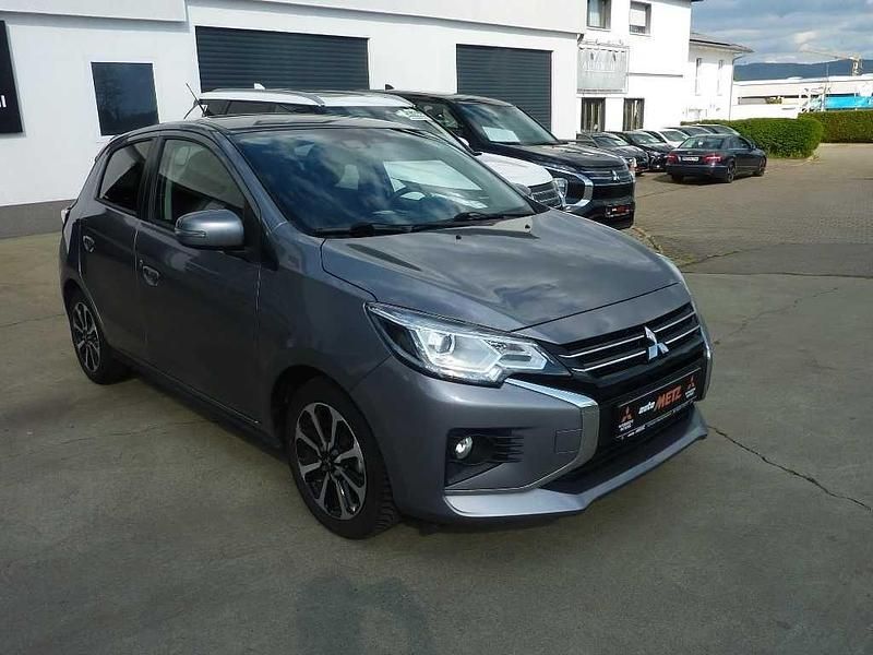 Second-hand Mitsubishi Space Star Top 71 CP (52 kW) 2022 Argintiu Hatchback
