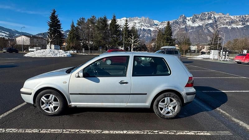 Gebraucht VW Golf IV 75 PS (55 kW) 1999 Silber Kleinwagen
