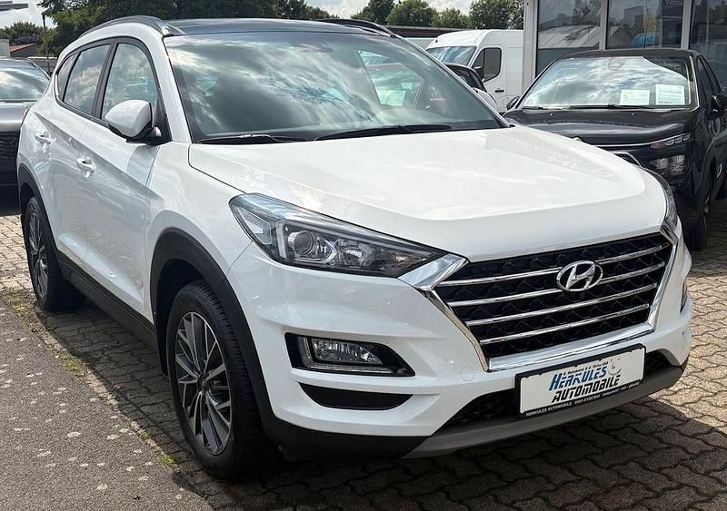 Weiß Gebraucht 2019 Hyundai Tucson SUV | 18.990 € (Fairer Preis) - Bild 1/4