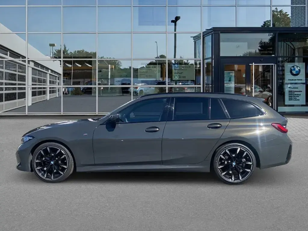 Gebraucht BMW 320 M Sport 190 PS (139 kW) 2025 Grau Kombi