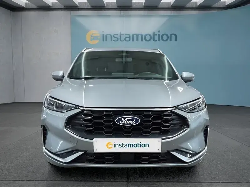 Gebraucht Ford Kuga ST-Line X 186 PS (136 kW) 2024 Silber SUV
