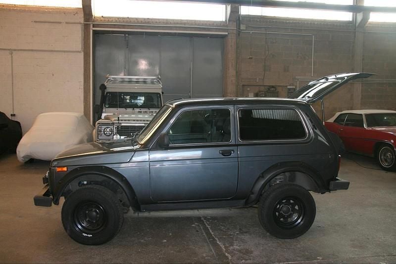 Gebraucht Lada niva 83 PS (61 kW) 2019 Grau SUV