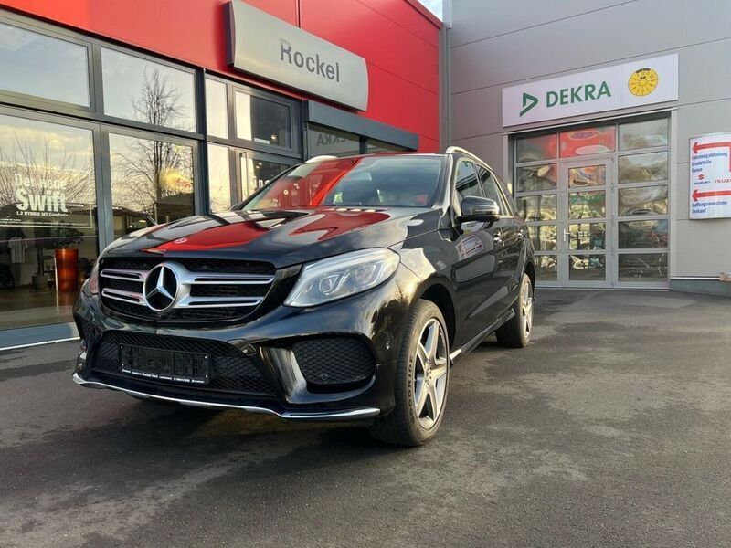 Schwarz Gebraucht 2017 Mercedes GLE250 AMG line SUV | 34.990 € (Teuer) - Bild 1/4