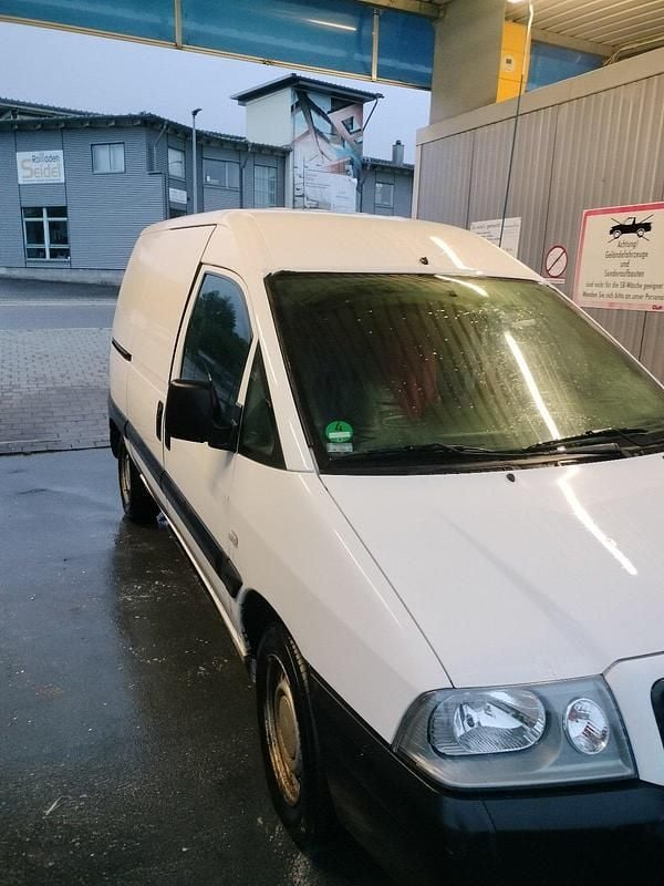 Weiß Gebraucht 2007 Fiat Scudo Van / Kleinbus | 1.100 € (Superpreis) - Bild 1/4