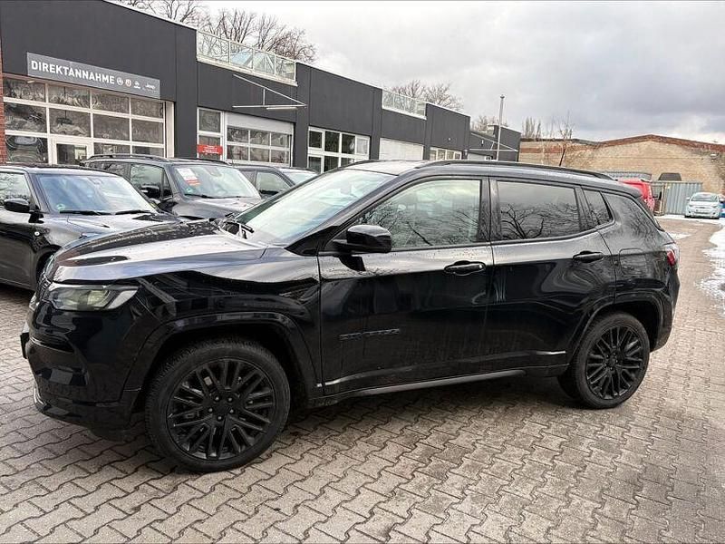 Gebraucht Jeep Compass 180 PS (132 kW) 2022 Schwarz SUV