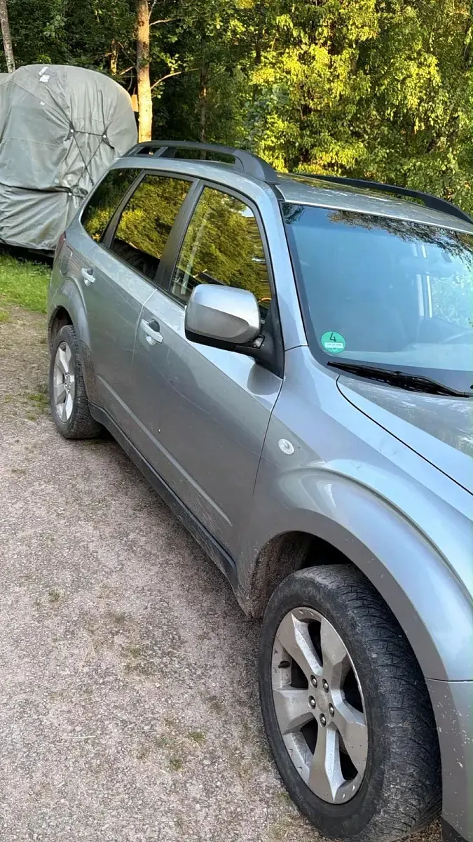 Gebraucht Subaru Forester 146 PS (107 kW) 2010 Silber SUV