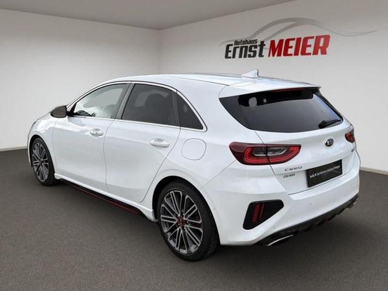 Gebraucht Kia Ceed 204 PS (150 kW) 2021 (hw2) deluxeweiss met. (metallic) Kleinwagen