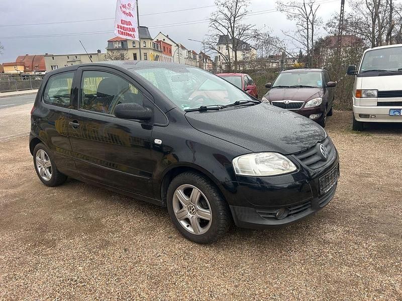 Gebraucht VW Fox Style 60 PS (44 kW) 2011 Schwarz Kleinwagen