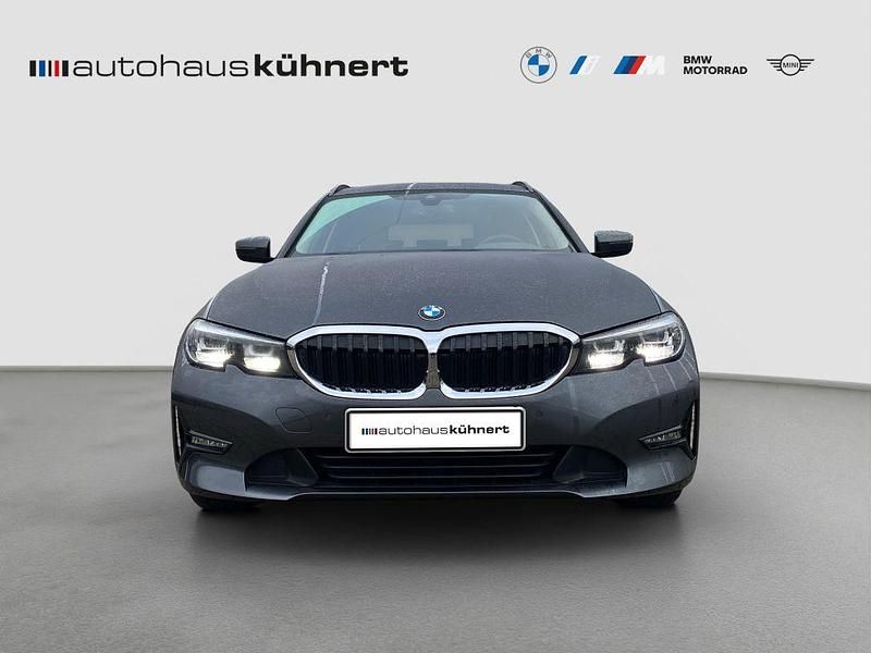Gebraucht BMW 320 Advantage 190 PS (139 kW) 2022 Mineralgrau metallic Kombi