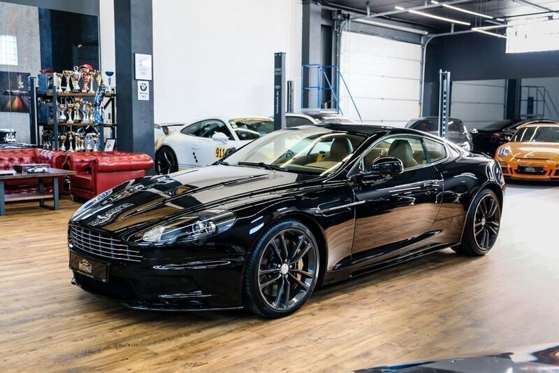 Second-hand Aston Martin DBS 517 CP (380 kW) 2012 Negru