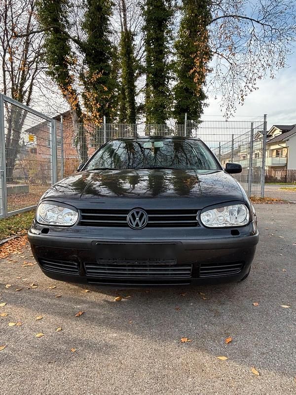 Gebraucht VW Golf IV 75 PS (55 kW) 2001 Schwarz Kleinwagen