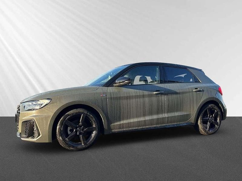 Neu Audi A1 S-Line 150 PS (110 kW) 2026 Chronosgrau metallic/mythossch SUV