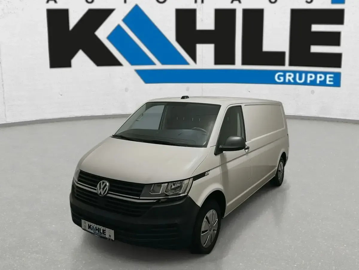 Używany VW Transporter 81 KM (59 kW) 2021 Biały Van