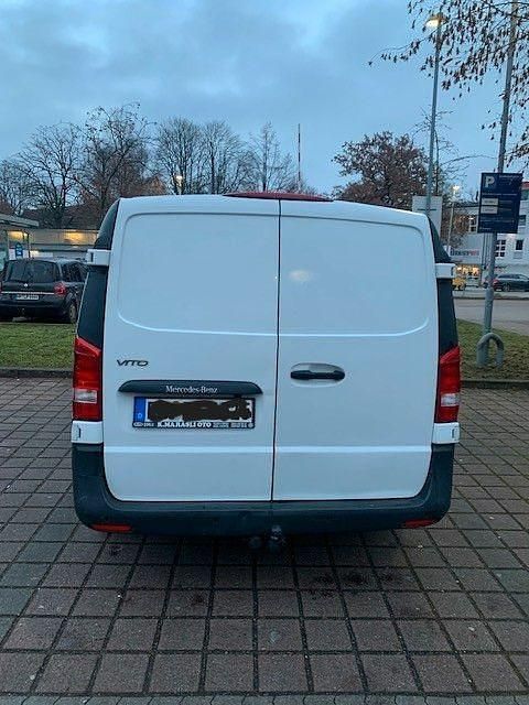 Gebraucht Mercedes Vito 114 PS (83 kW) 2018 Weiß Van
