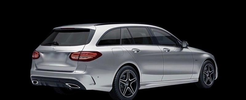 Gebraucht Mercedes C300e AMG line 306 PS (225 kW) 2021 Silber Kombi