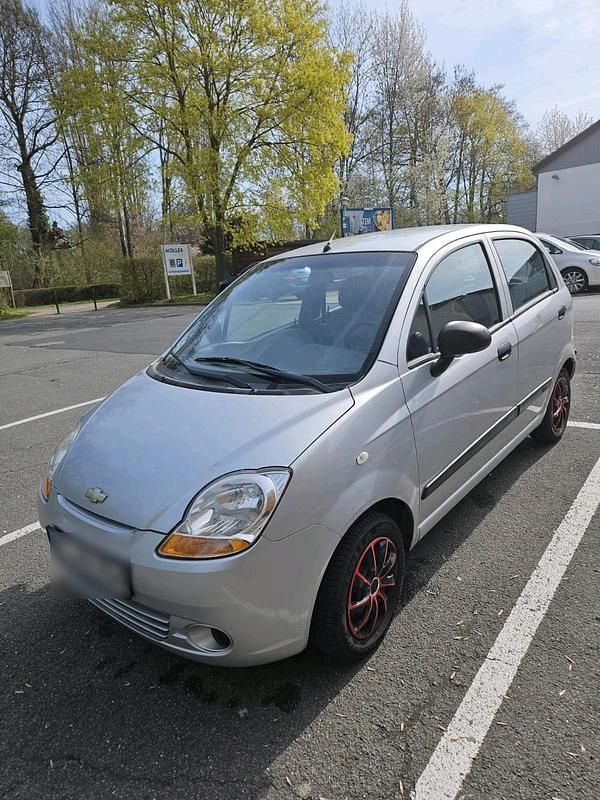 Gebraucht Chevrolet Matiz 52 PS (38 kW) 2009 Silber Kleinwagen