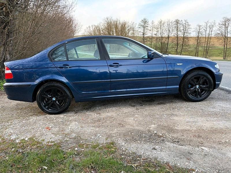 Gebraucht BMW 316 116 PS (85 kW) 2004 Blau Limousine