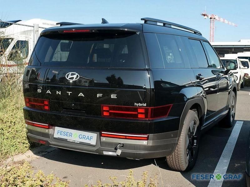 Neu Hyundai Santa Fe Intro Edition 215 PS (158 kW) 2025 Abyss black SUV