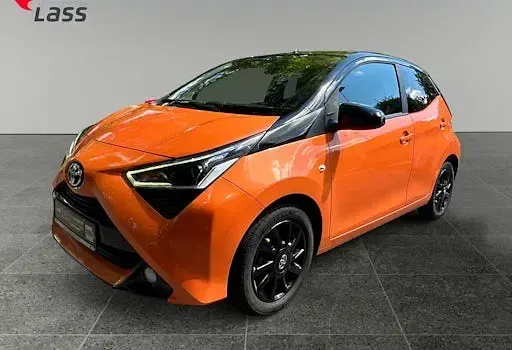 Gebraucht Toyota Aygo X-cite 72 PS (52 kW) 2019 Orange Kleinwagen