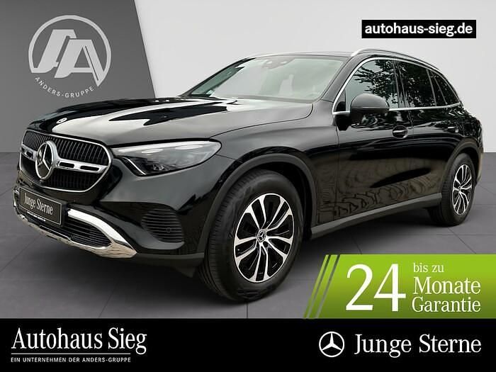 Schwarz Gebraucht 2024 Mercedes GLC200 Avantgarde SUV | 49.224 € (Fairer Preis) - Bild 1/3