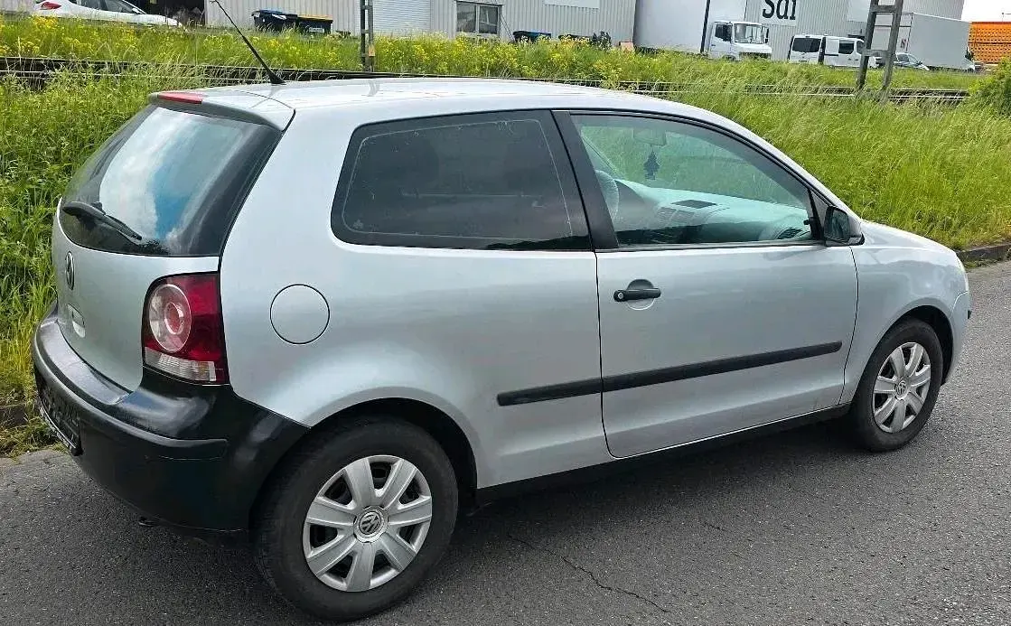 Gebraucht VW Polo 55 PS (40 kW) 2007 Silber Kleinwagen