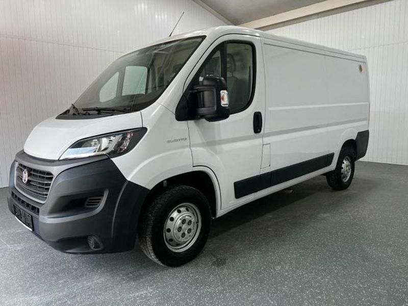 Weiss Gebraucht 2020 Fiat Ducato 33 S Van | 18.490 € (Fairer Preis) - Bild 1/4