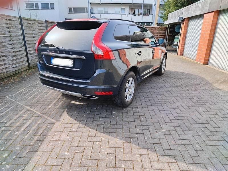 Gebraucht Volvo XC60 181 PS (133 kW) 2014 Schwarz SUV