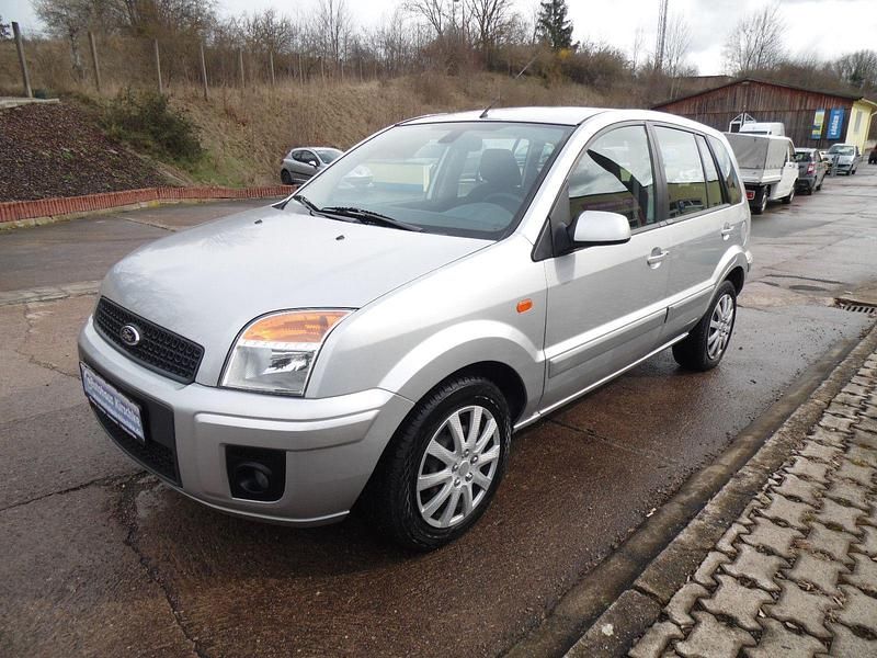 Gebraucht Ford Fusion Style 80 PS (58 kW) 2009 Silber Kleinwagen