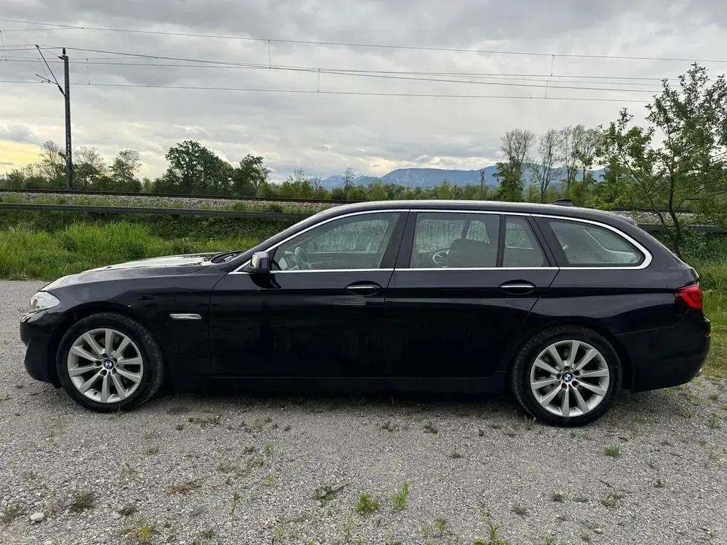 Gebraucht BMW 530 Performance 258 PS (189 kW) 2012 Schwarz Kombi