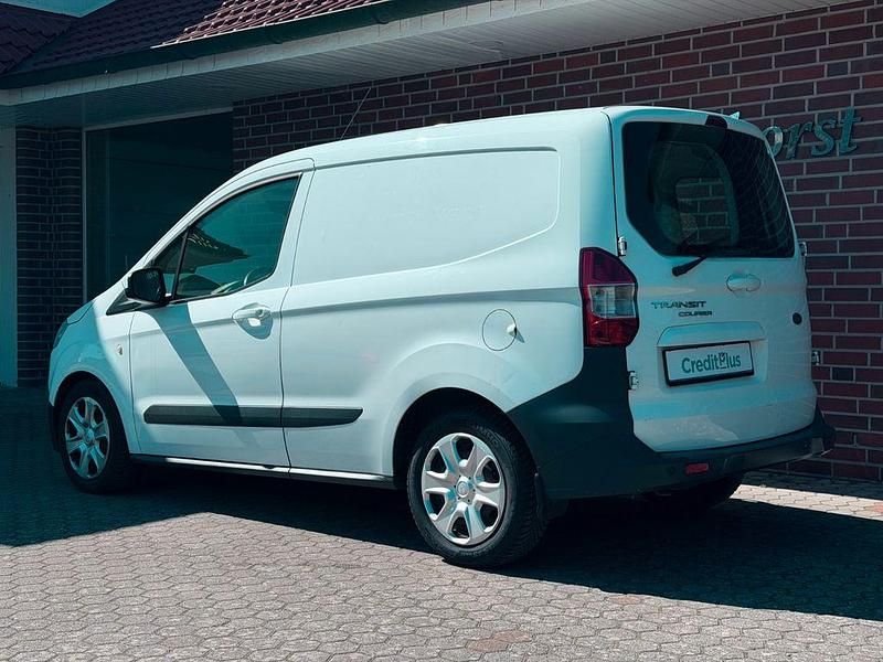 Second-hand Ford Transit 75 CP (55 kW) 2016 Alb Monovolum