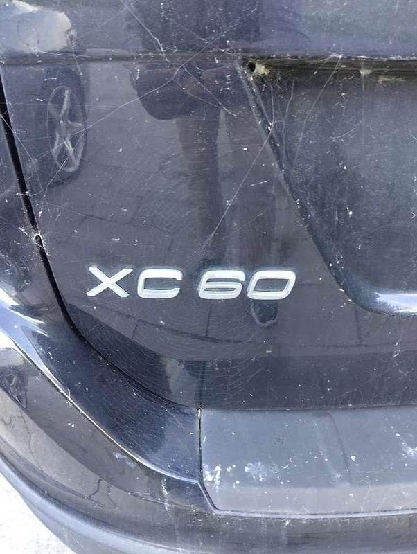 Gebraucht Volvo XC60 Summum 163 PS (119 kW) 2011 Schwarz SUV