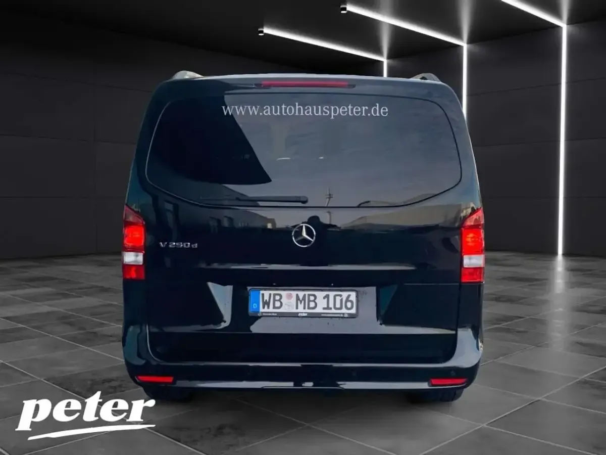 Gebraucht Mercedes V250 190 PS (139 kW) 2026 Schwarz Van / Kleinbus