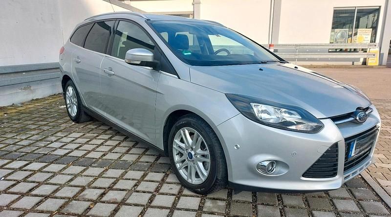 Gebraucht Ford Focus 182 PS (133 kW) 2014 Silber Kombi