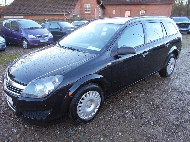 Gebraucht Opel Astra 110 PS (80 kW) 2009 Schwarz Kombi