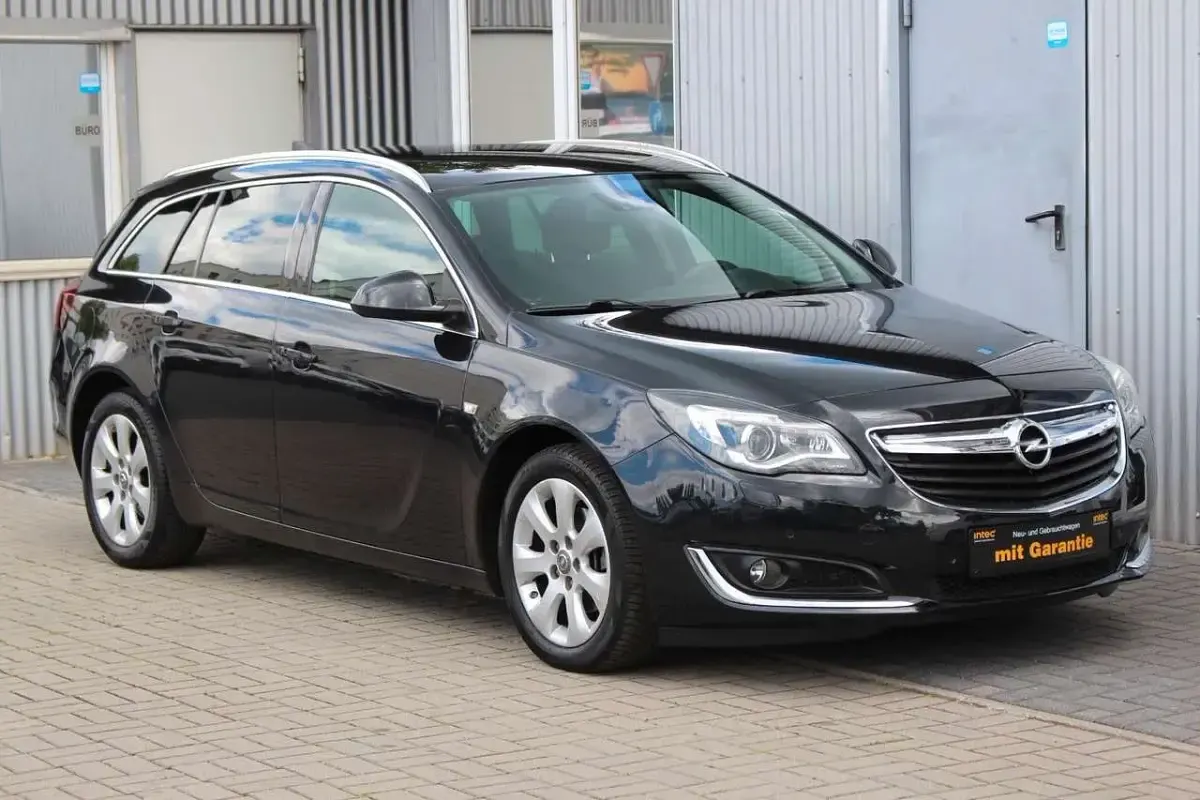 Gebraucht Opel Insignia Innovation 136 PS (100 kW) 2016 Schwarz Kombi