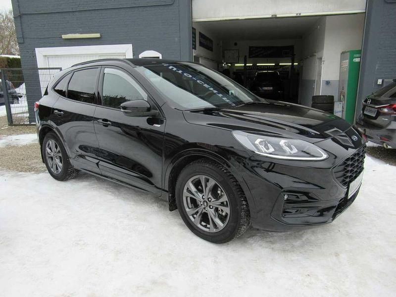 Gebraucht Ford Kuga ST-Line 152 PS (111 kW) 2021 Schwarz SUV